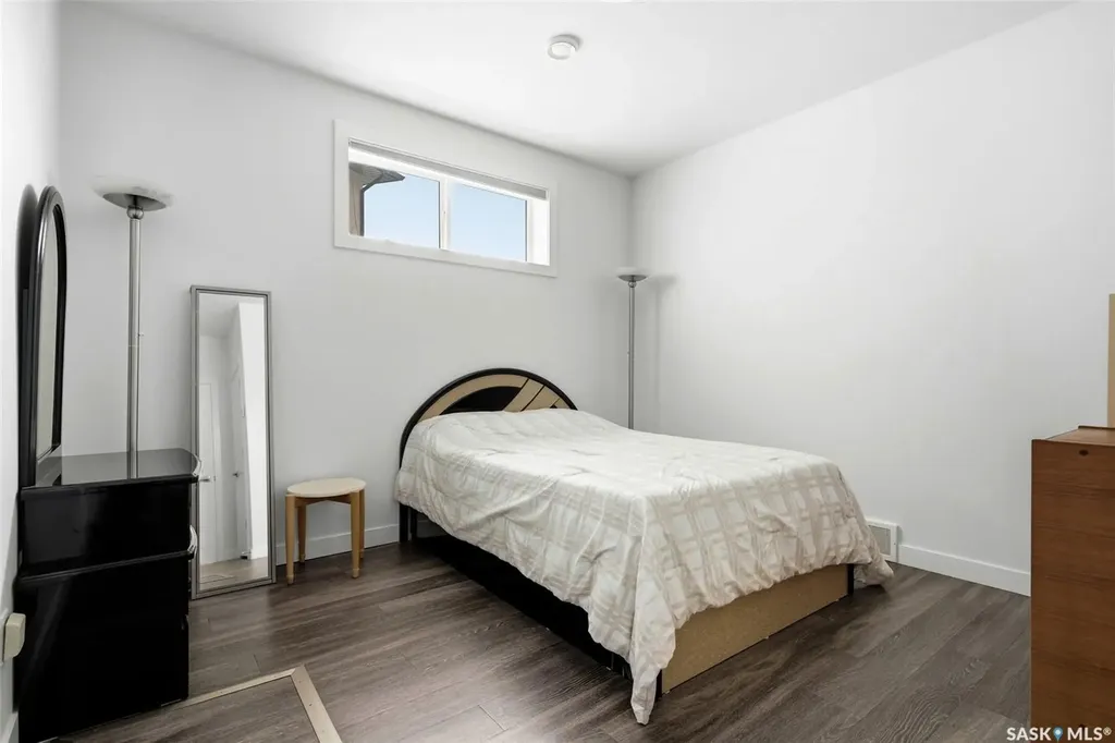 4822 Green View Crescent E Regina SK S4V 3P2