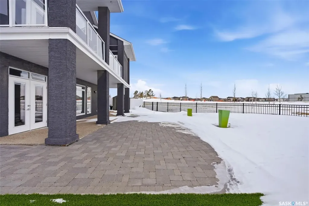 4822 Green View Crescent E Regina SK S4V 3P2