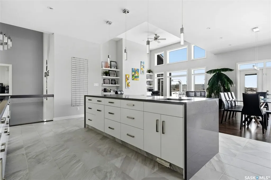 4822 Green View Crescent E Regina SK S4V 3P2