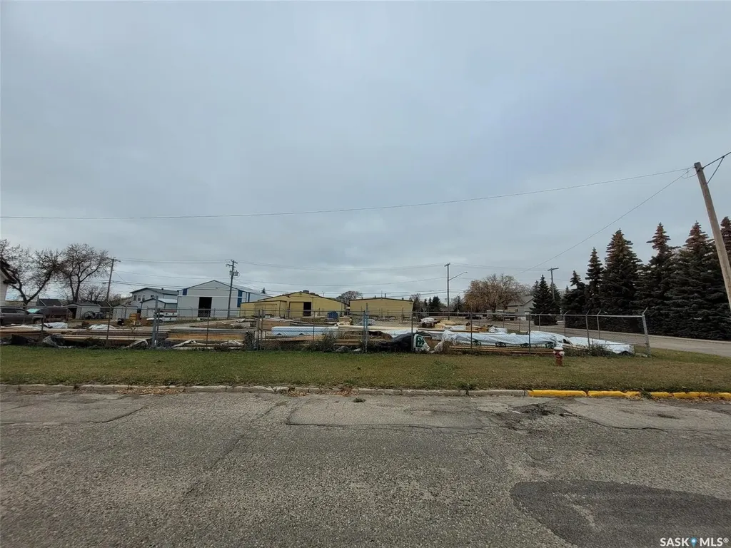 41 Main Street Lanigan SK S0K 2M0