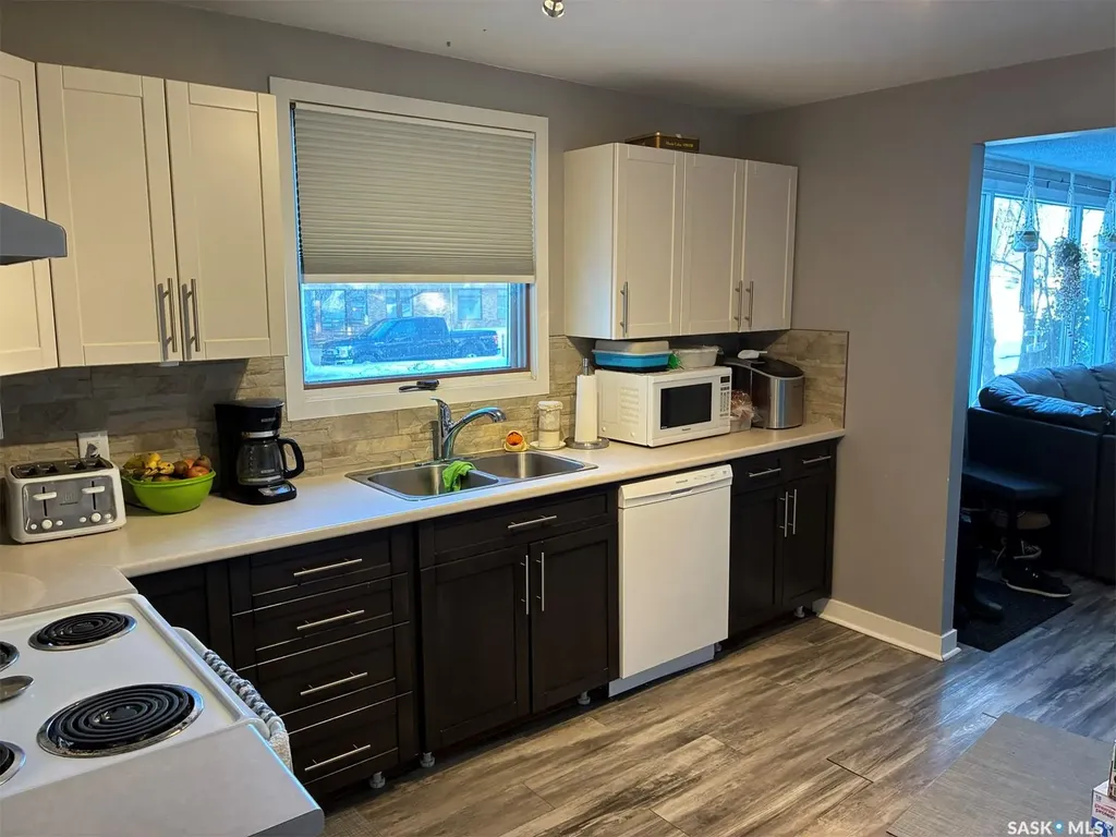 516 3rd Street W Meadow Lake SK S9X 1H1