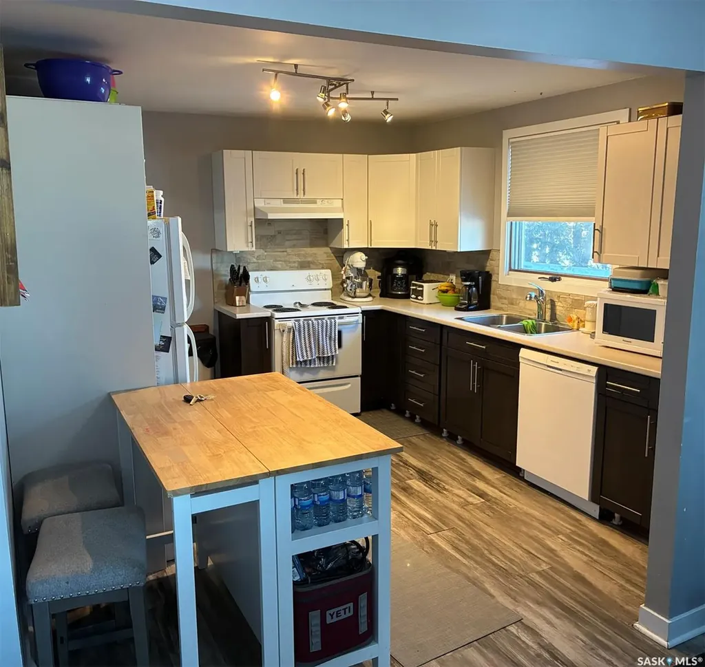 516 3rd Street W Meadow Lake SK S9X 1H1