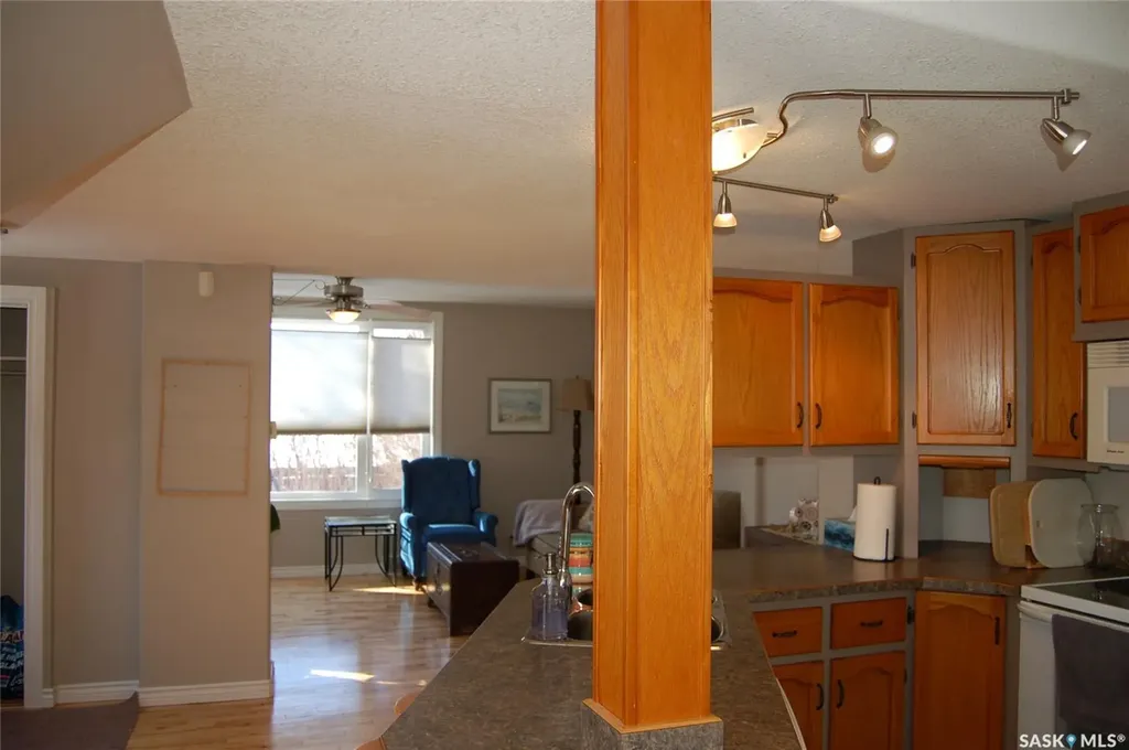 1821 Connaught Street Regina SK S4T 4T4