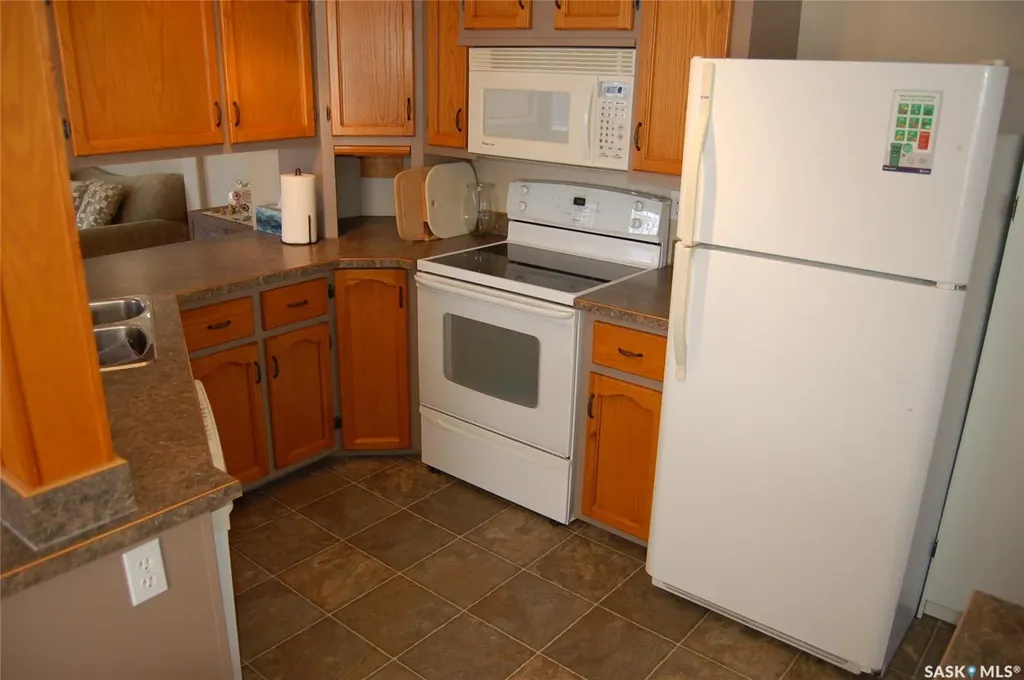 1821 Connaught Street Regina SK S4T 4T4