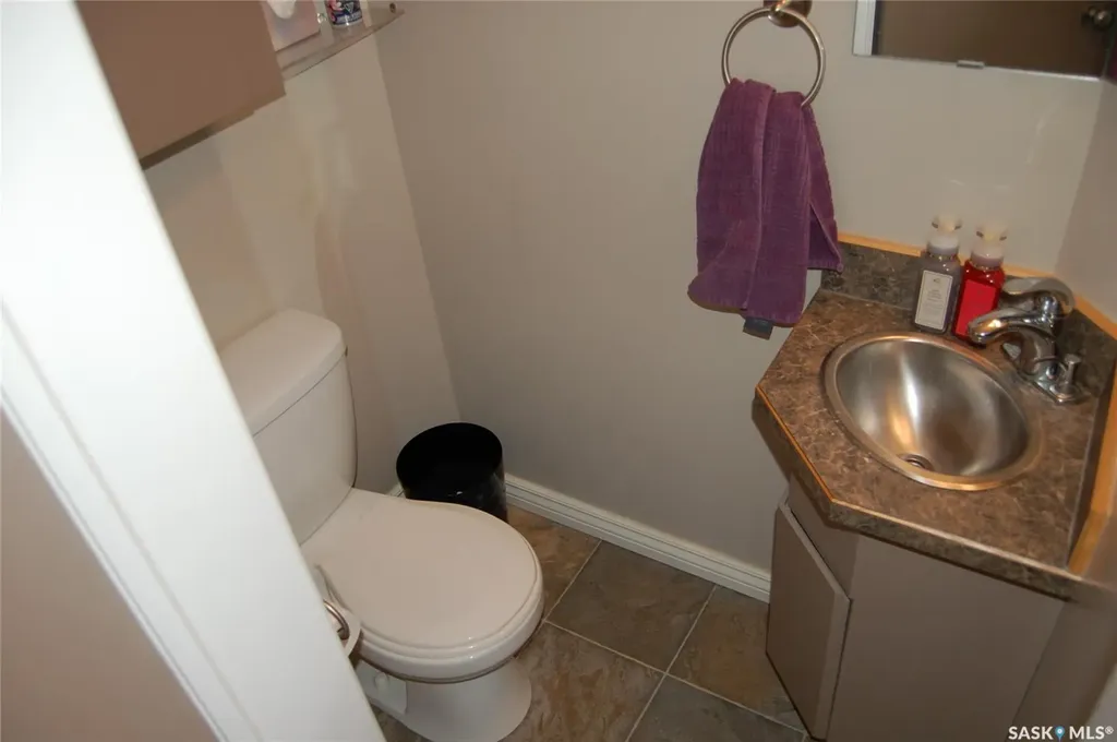1821 Connaught Street Regina SK S4T 4T4