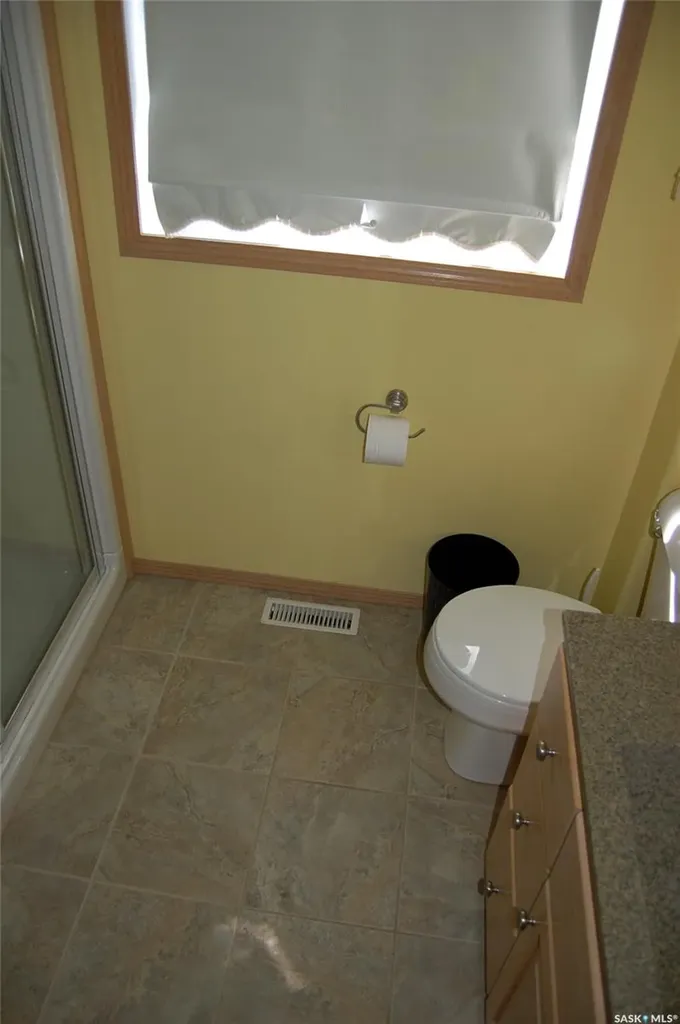 1821 Connaught Street Regina SK S4T 4T4