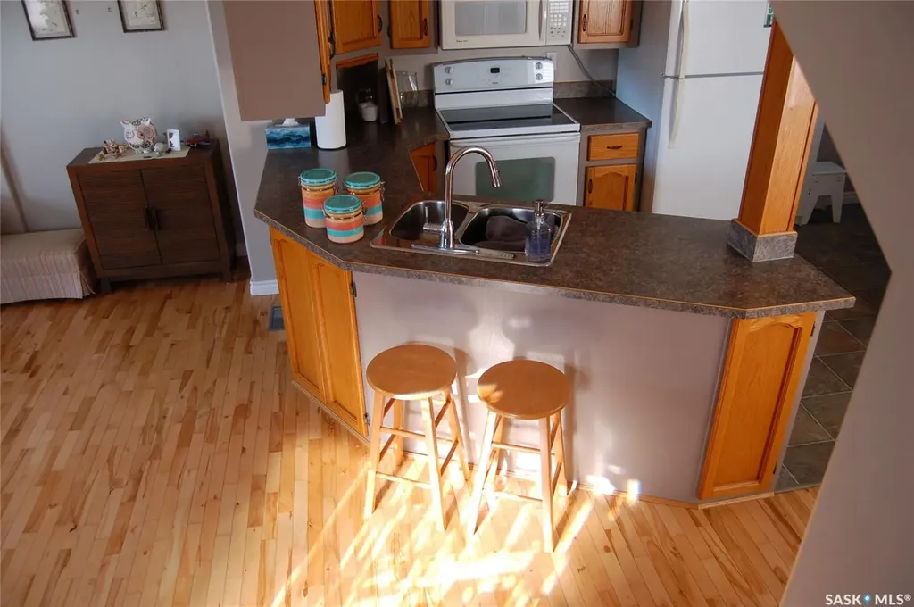 1821 Connaught Street Regina SK S4T 4T4