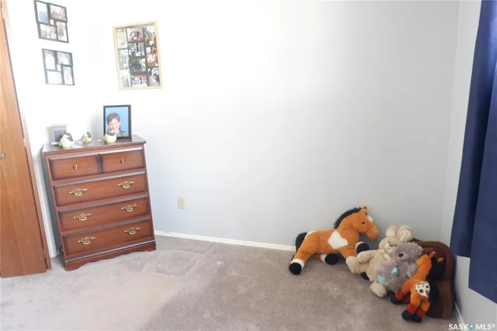 529 6th Avenue E Assiniboia SK S0H 0B0