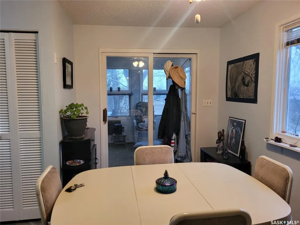 529 6th Avenue E Assiniboia SK S0H 0B0