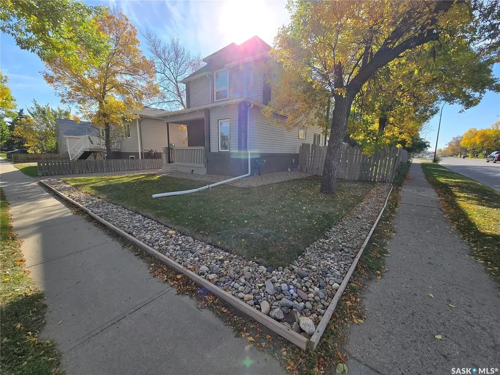 2 Prairie Avenue Weyburn SK S4H 0L1