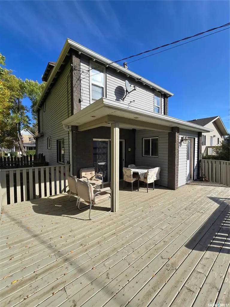 2 Prairie Avenue Weyburn SK S4H 0L1