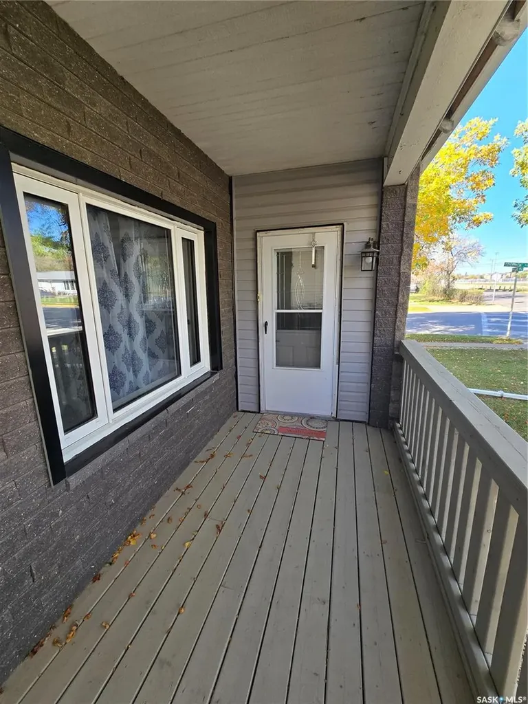 2 Prairie Avenue Weyburn SK S4H 0L1