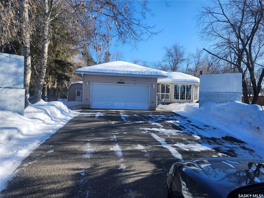 209 1st Avenue N Big River SK S0J 0E0
