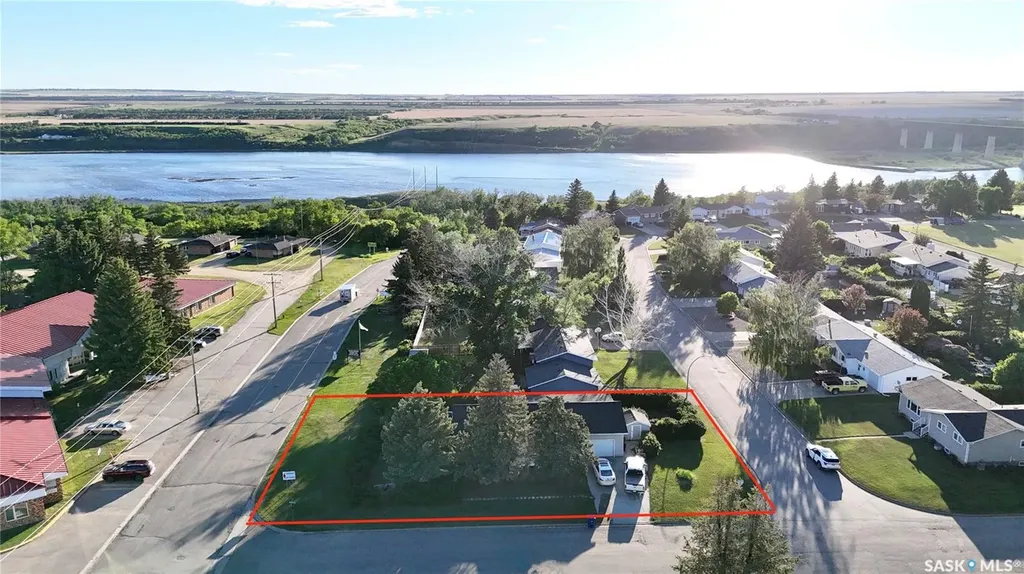 56 Tufts Crescent Outlook SK S0L 2N0