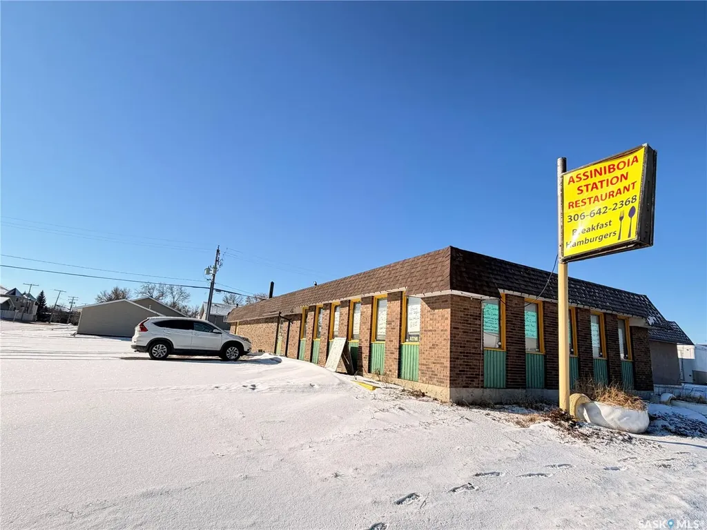 305 1st Avenue W Assiniboia SK S0H 0B0