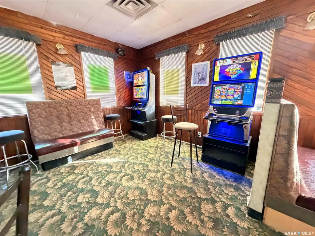 305 1st Avenue W Assiniboia SK S0H 0B0