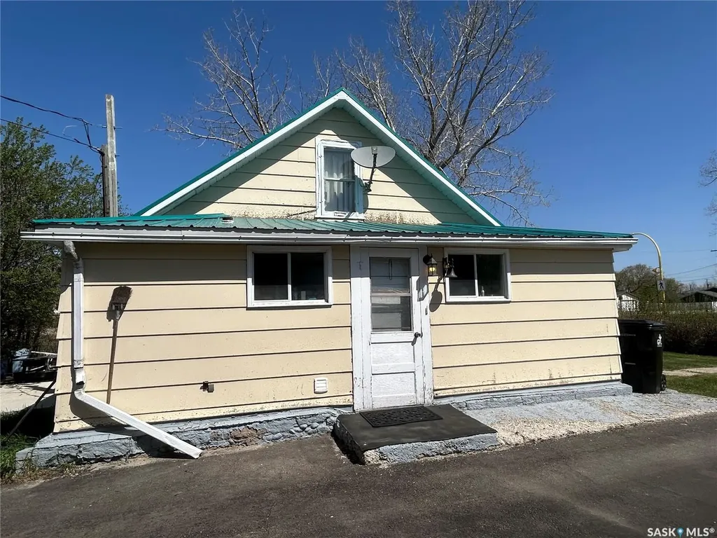 326 Taylor Street Bienfait SK S0C 0M0