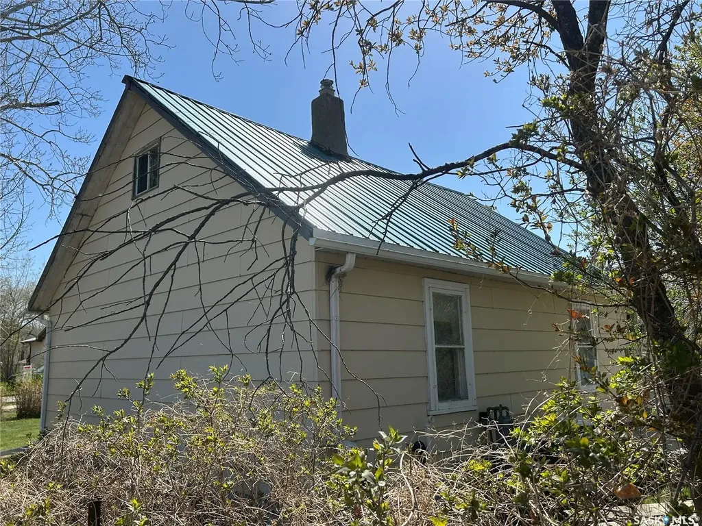 326 Taylor Street Bienfait SK S0C 0M0