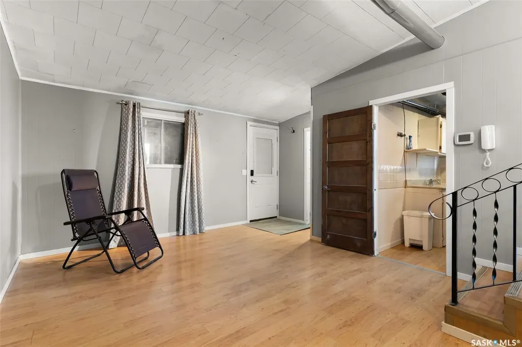 1105 5th Avenue Regina Beach SK S0G 4C0
