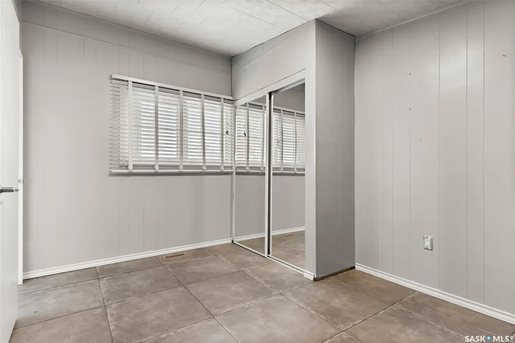 1105 5th Avenue Regina Beach SK S0G 4C0