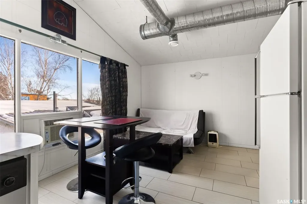1105 5th Avenue Regina Beach SK S0G 4C0