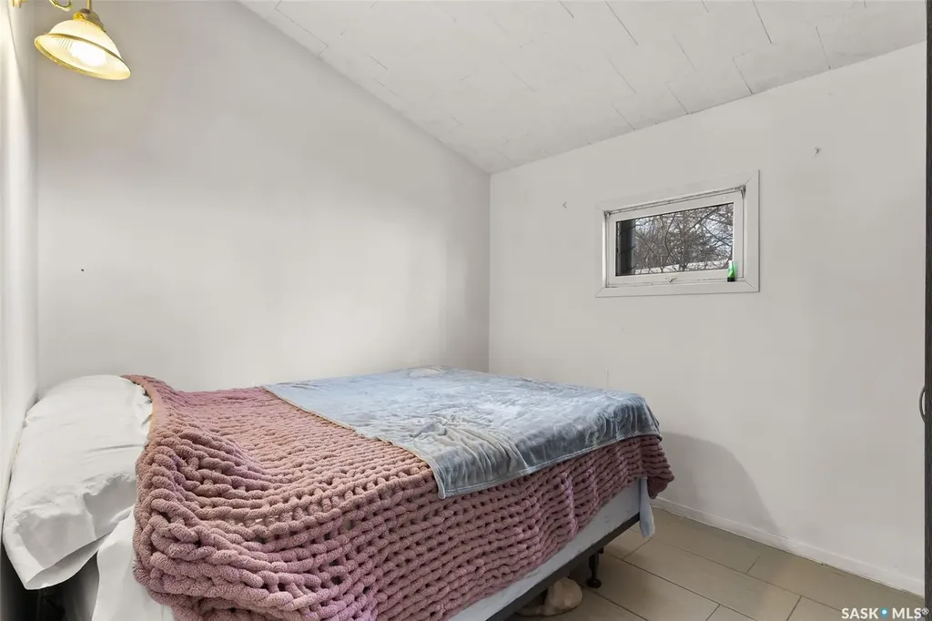 1105 5th Avenue Regina Beach SK S0G 4C0