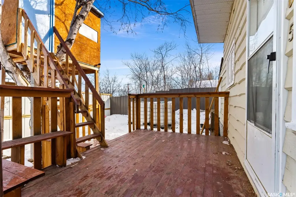 1105 5th Avenue Regina Beach SK S0G 4C0