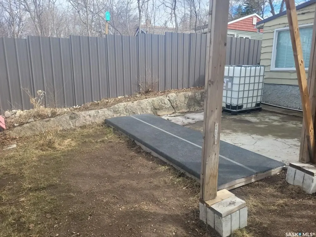 1105 5th Avenue Regina Beach SK S0G 4C0