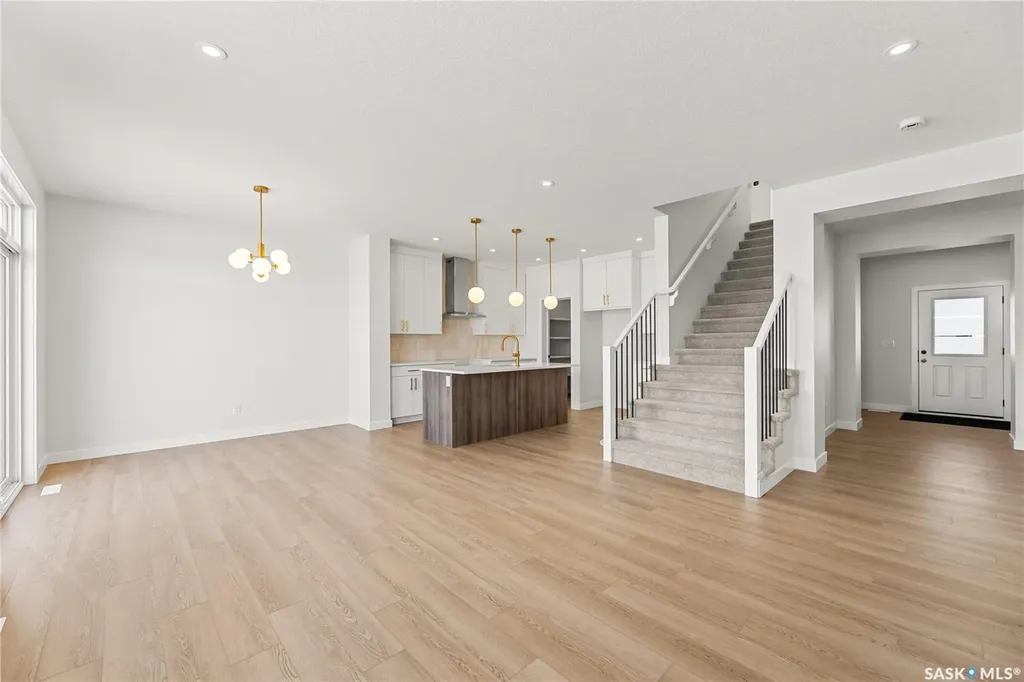 279 Nazarali Way Saskatoon SK S7V 1X6