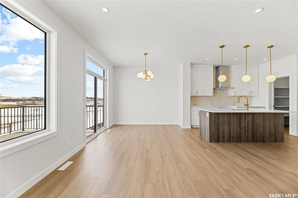 279 Nazarali Way Saskatoon SK S7V 1X6