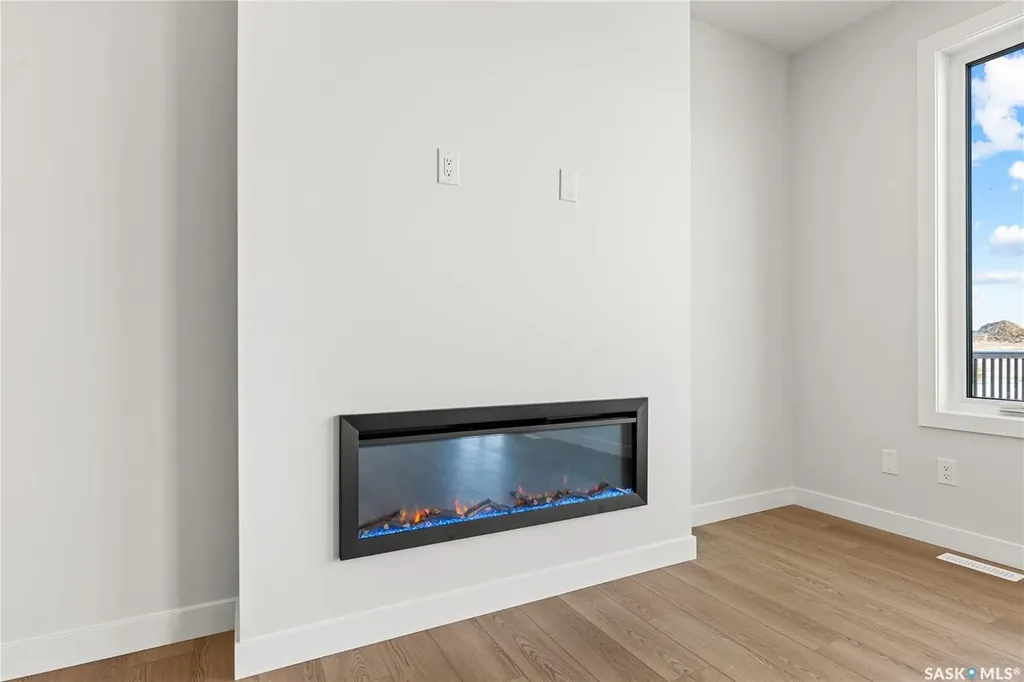 279 Nazarali Way Saskatoon SK S7V 1X6