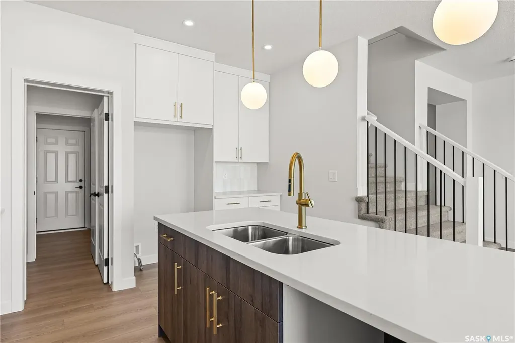 279 Nazarali Way Saskatoon SK S7V 1X6