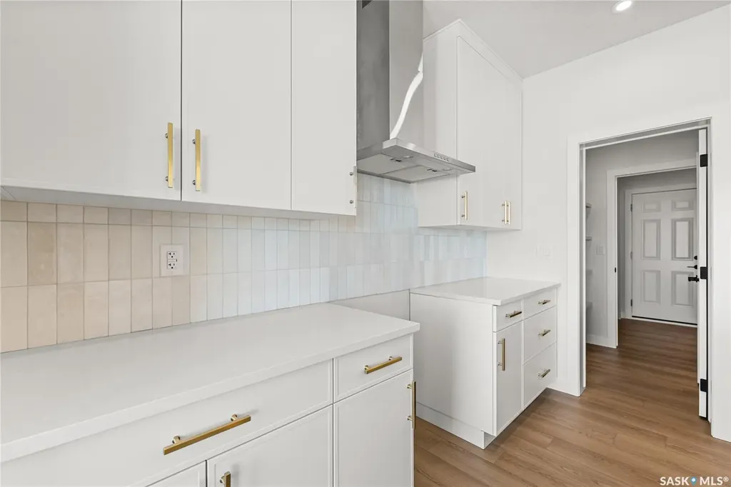 279 Nazarali Way Saskatoon SK S7V 1X6