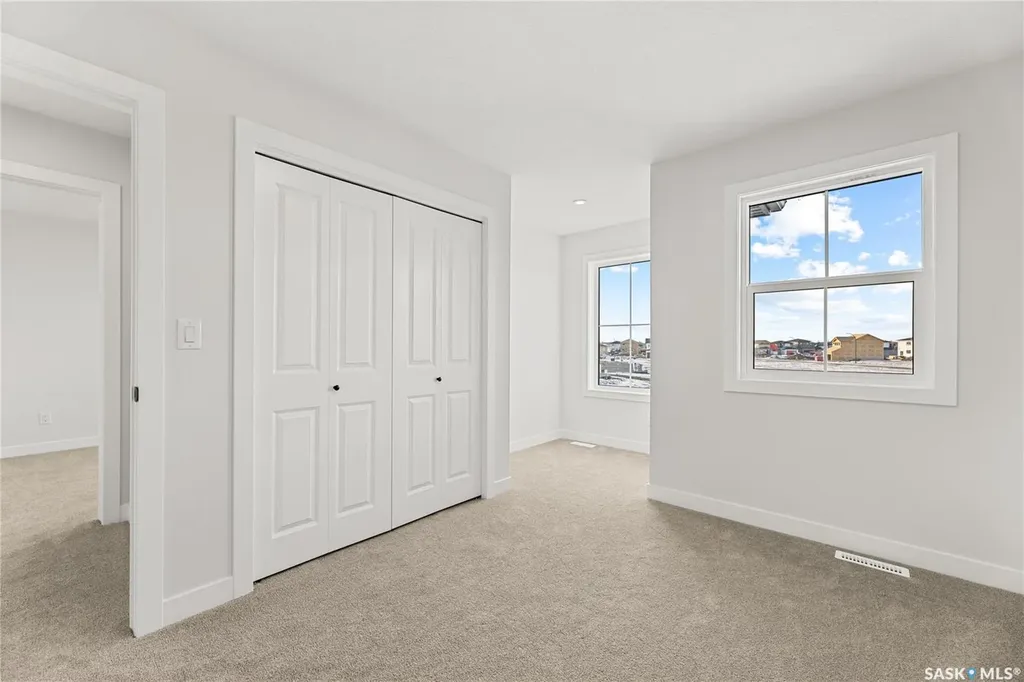279 Nazarali Way Saskatoon SK S7V 1X6
