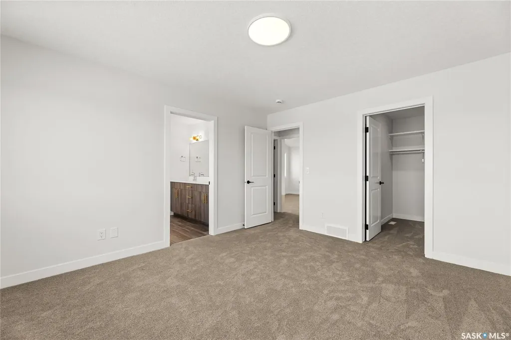 279 Nazarali Way Saskatoon SK S7V 1X6