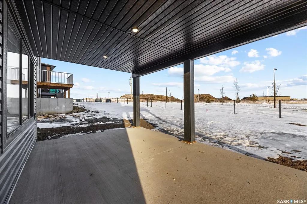 279 Nazarali Way Saskatoon SK S7V 1X6