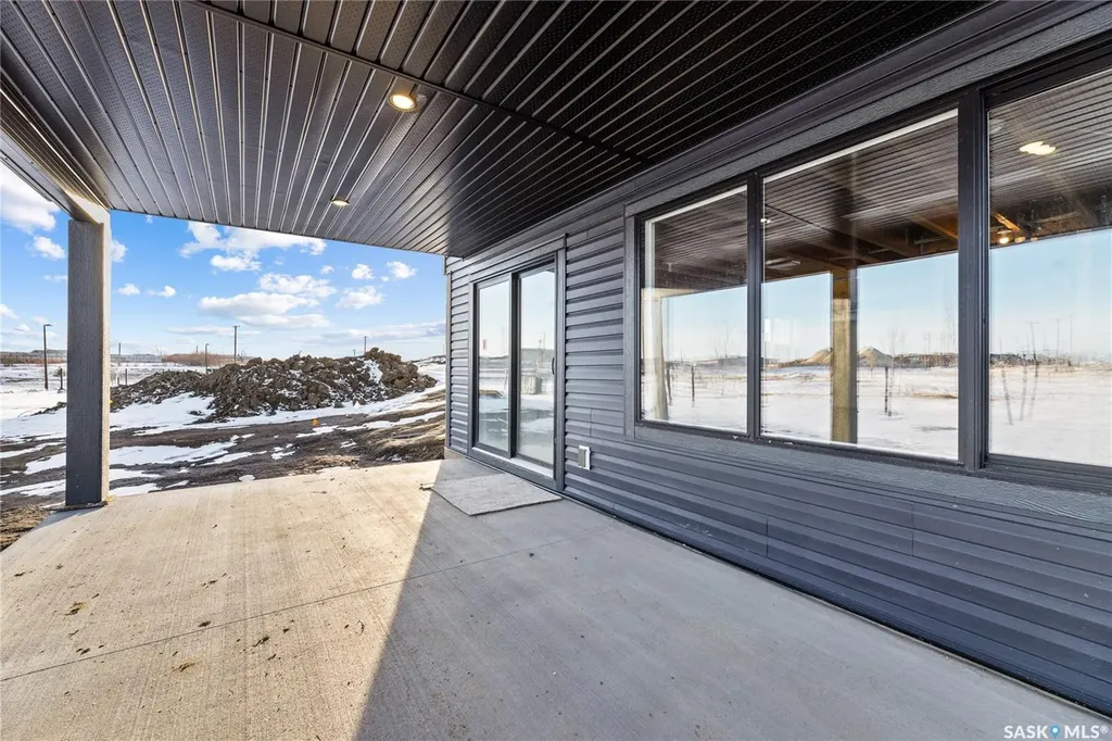 279 Nazarali Way Saskatoon SK S7V 1X6