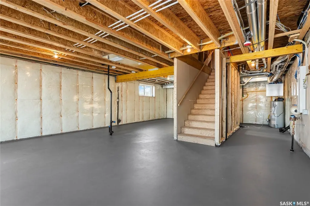 279 Nazarali Way Saskatoon SK S7V 1X6