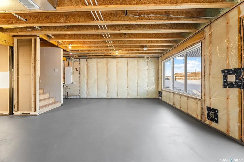 279 Nazarali Way Saskatoon SK S7V 1X6