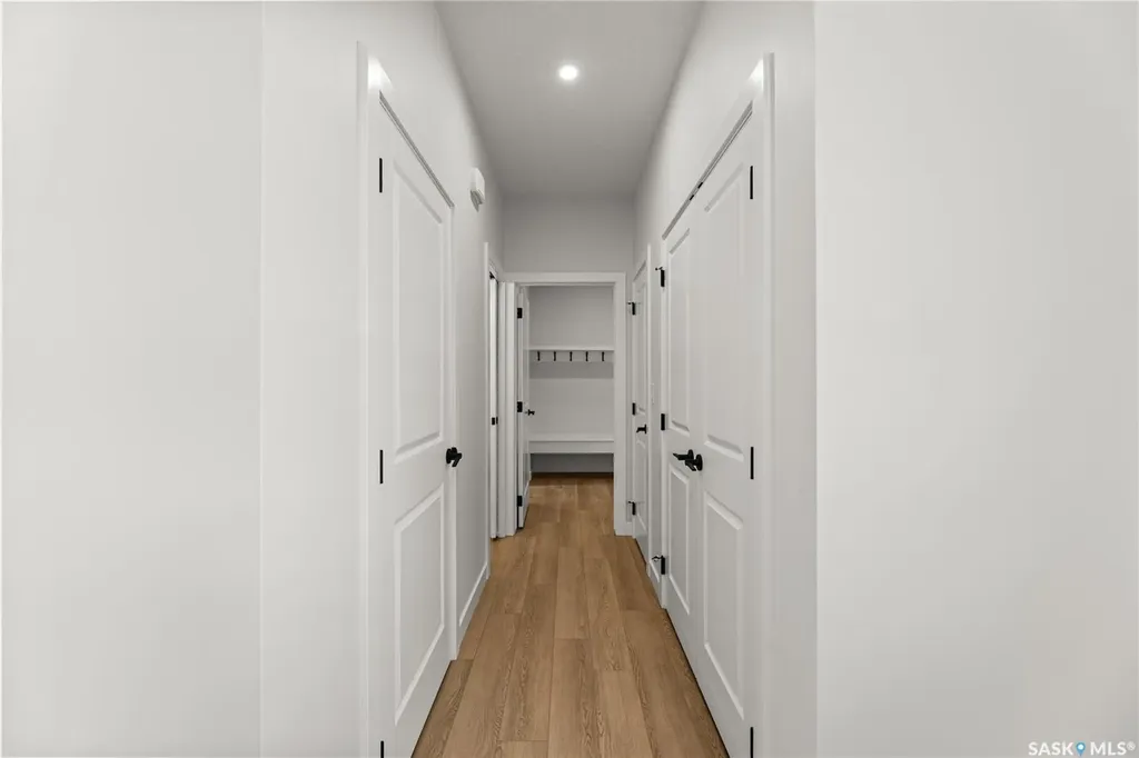 279 Nazarali Way Saskatoon SK S7V 1X6