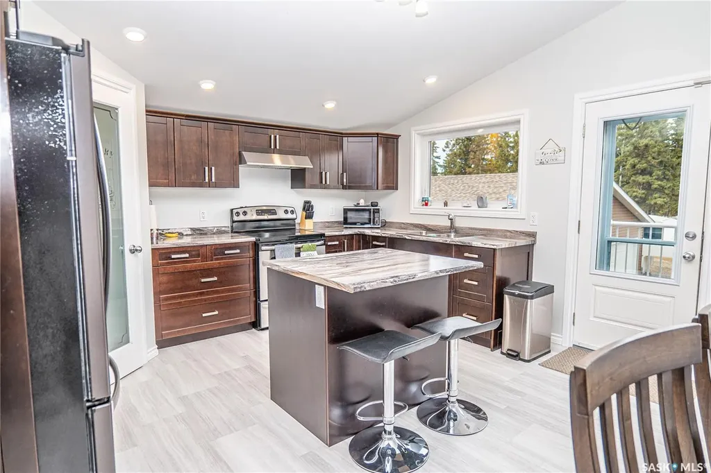 16 Nipew Place Candle Lake SK S0J 3E0