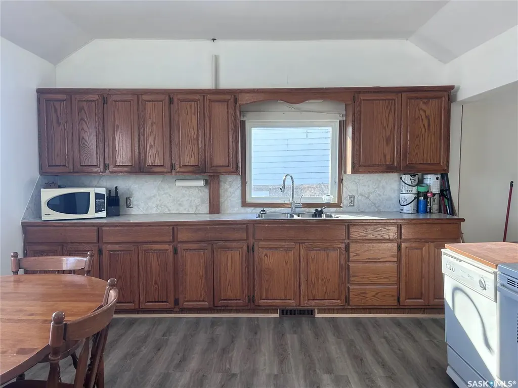 314 Railway Street Bienfait SK S0C 0M0