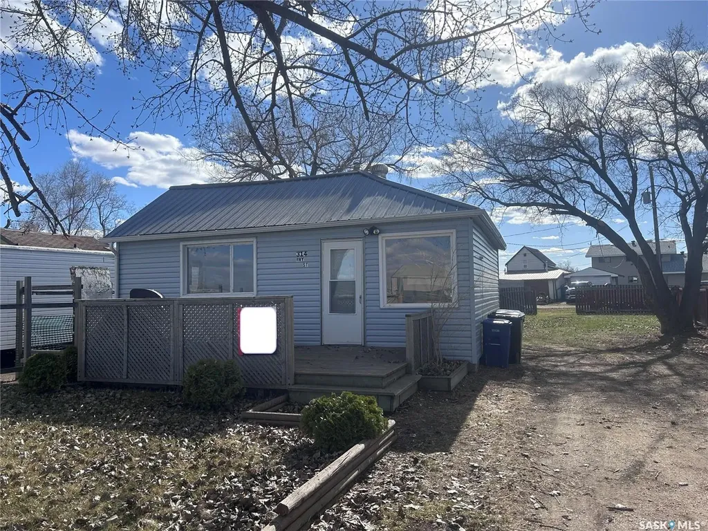 314 Railway Street Bienfait SK S0C 0M0