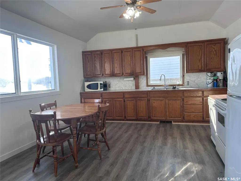 314 Railway Street Bienfait SK S0C 0M0