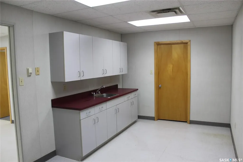 110 King Street Estevan SK S4A 2T5
