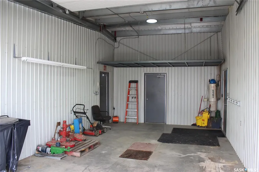 110 King Street Estevan SK S4A 2T5
