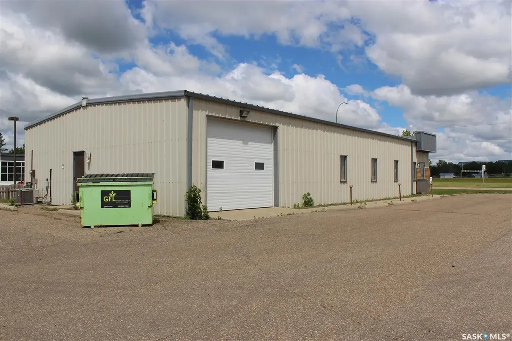 110 King Street Estevan SK S4A 2T5