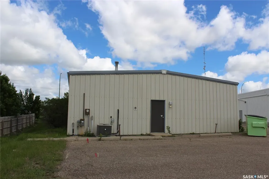 110 King Street Estevan SK S4A 2T5