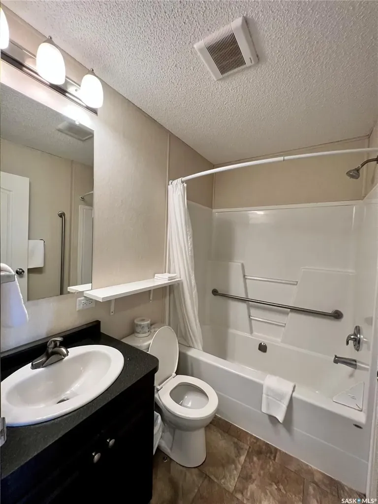 554 5th Avenue W Shaunavon SK S0N 2M0