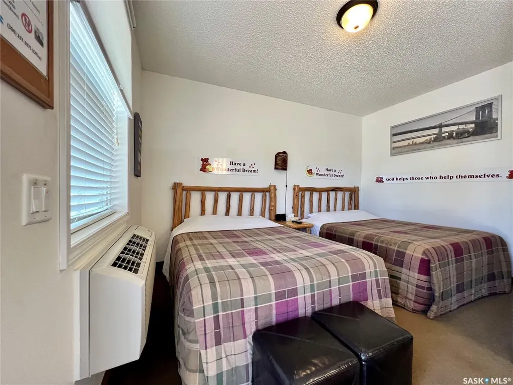 554 5th Avenue W Shaunavon SK S0N 2M0